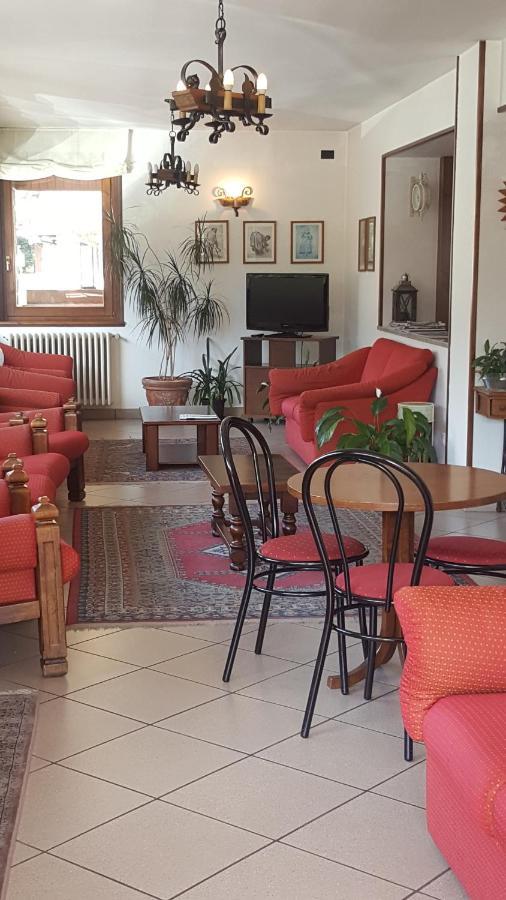 Hotel Pineta Ponte Di Legno Esterno foto